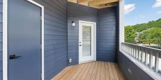 Avana Lexington Gallery 12