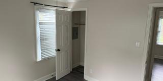 3 BR/1BA | Newly Renovated Cottage| Cove security system| Fully fenced backyard Gallery 17