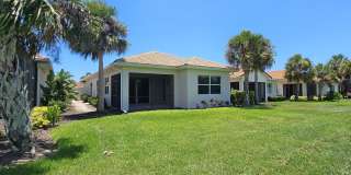 Annual Unfurnished 2 Bedroom 2 Bathroom with Bonus Room Villa located in Venetian Golf & Riverclub! Gallery 32