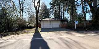 Lovely 2BD, 2BA Home In Lake Oswego with Lake Access!! Gallery 1