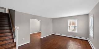 Spacious Townhome with driveway Gallery 6