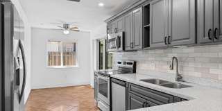 11371 NW 40th Place Gallery 12