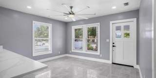 8907 N BOULEVARD Gallery 21