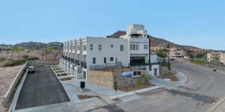 2bed/2.5bath Modern Townhomes! Gallery 243