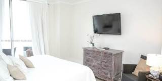 6365 Collins Ave Gallery 7