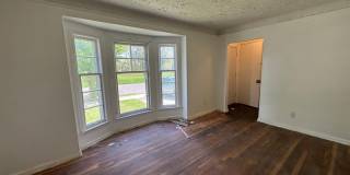 9927 Beaconsfield Street Gallery 2