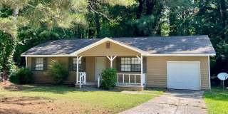 3 Bed/2 Bath Ranch W/ Granite Counters & SS Appliances! Gallery 1