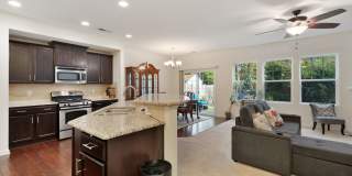 Incredible 3be/2.5ba House In Quiet Neighboorhood Gallery 4