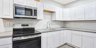 565 LINE Street Gallery 10