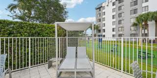 Uptown 22 Gallery 18