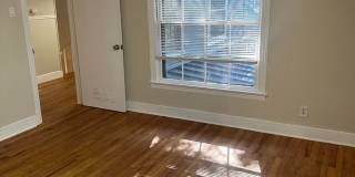 Large 5 Bedroom House in North Campus! Gallery 18
