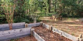 Fully Furnished and Move-in Ready: Charming 2BR/1BA Home Gallery 24