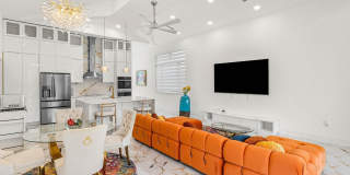 202 SE 4th Street Gallery 7