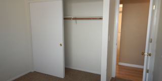 Cute 4 bedroom home in Silver Shores Gallery 7