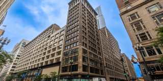 6 E Monroe Street Gallery 1