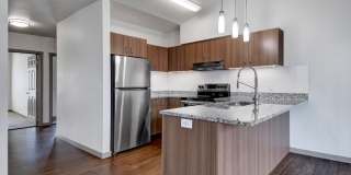 Bellevue Crossing Gallery 6