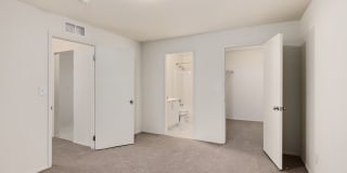 Farmington Oaks Gallery 19