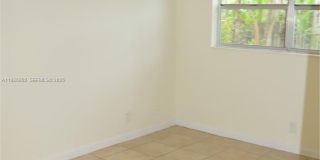 274 SW 9th St Gallery 18