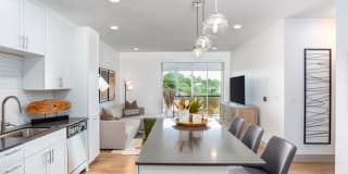 2501 Beacon Hill Gallery 42