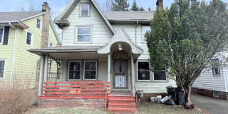 Spacious 4-Bedroom Single-Family Home with 2-Car Garage in Cleveland Heights Gallery 1