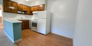 Maple Eastlake Apartments Gallery 4