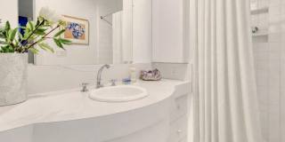 162 Throckmorton Avenue Gallery 32