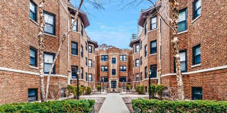 526 W CORNELIA Avenue Gallery 1