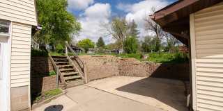 Bright, beautiful home with 3 garage spaces & tons of storage! Gallery 5