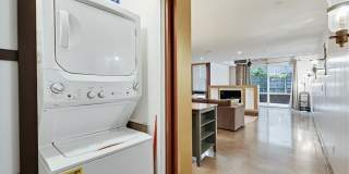 Modern Industrial Condo in the Heart of Downtown San Diego – Walk to Petco Park & Waterfront Gallery 27