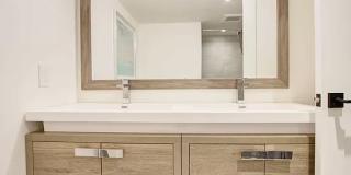 525 Broadway # UN208207Q Gallery 13