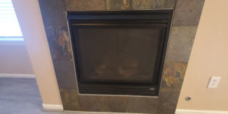 Spacious 2B/2B Main Level Condo With Garage NOW AVAILABLE Gallery 16
