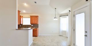 3/2/2 near Golf Course! Gallery 16