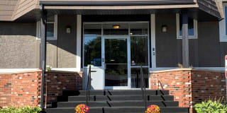 Moonraker Apartments Gallery 1