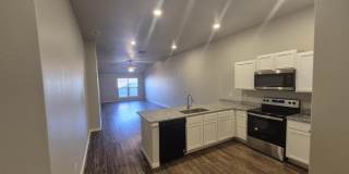 2112 N Jayton Avenue Gallery 1