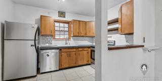 Charming & Cozy Living Gallery 9