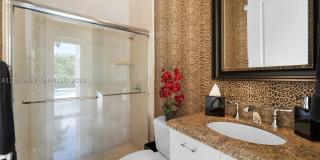 275 189th Ter Gallery 16