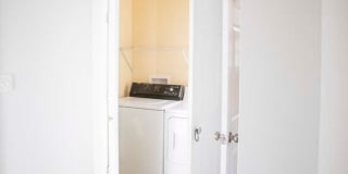 2 BR/2BA | Newly Renovated Single Family Home | Additional Storage| In North Knoxville! Gallery 16