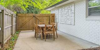 Fully renovated ranch with finished basement, flat fenced in backyard, walking distance to Canton St., Roswell Gallery 31