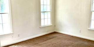 Enclosed Porch Area with Extra Storage/ Work Space Enclosed Porch Area with Extra Storage/ Work Space Gallery 8