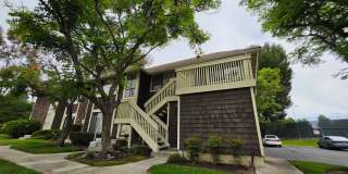 Hills Ford Community: Located on a quiet Cul-De-Sac: Recently Updated Upper 2 Bedroom 1 Bath Condo Hills Ford Community: Located on a quiet Cul-De-Sac: Recently Updated Upper 2 Bedroom 1 Bath Condo Gallery 1