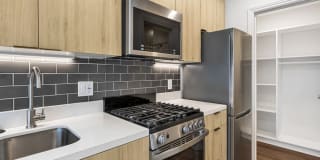 AVA Burbank Gallery 27