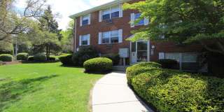 Westside Colonial Gallery 20