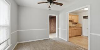 3436 N Lasalle St - $1,300.00/mo. Gallery 6