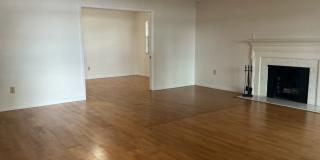 Lake Hollingsworth Area 3/2 – Updated & Move-In Ready Gallery 4