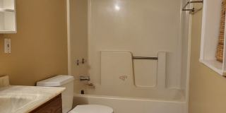 2 bedroom apartment in Belmont Gallery 5