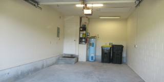 2br/2ba Duplex with Lakeview Gallery 27
