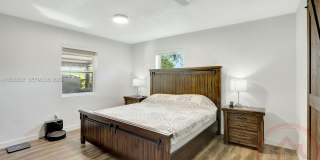 11240 SW 60th Ter Gallery 1