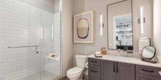 The Registry Las Olas Gallery 84