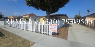 Detached Front House with Laundry Hookups and Garage Parking Gallery 1