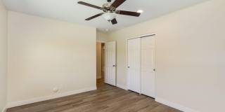 5002 E MITCHELL Drive Gallery 25